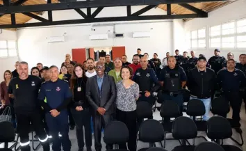 Palestra debate igualdade racial e combate ao racismo no Paço Municipal Juquery